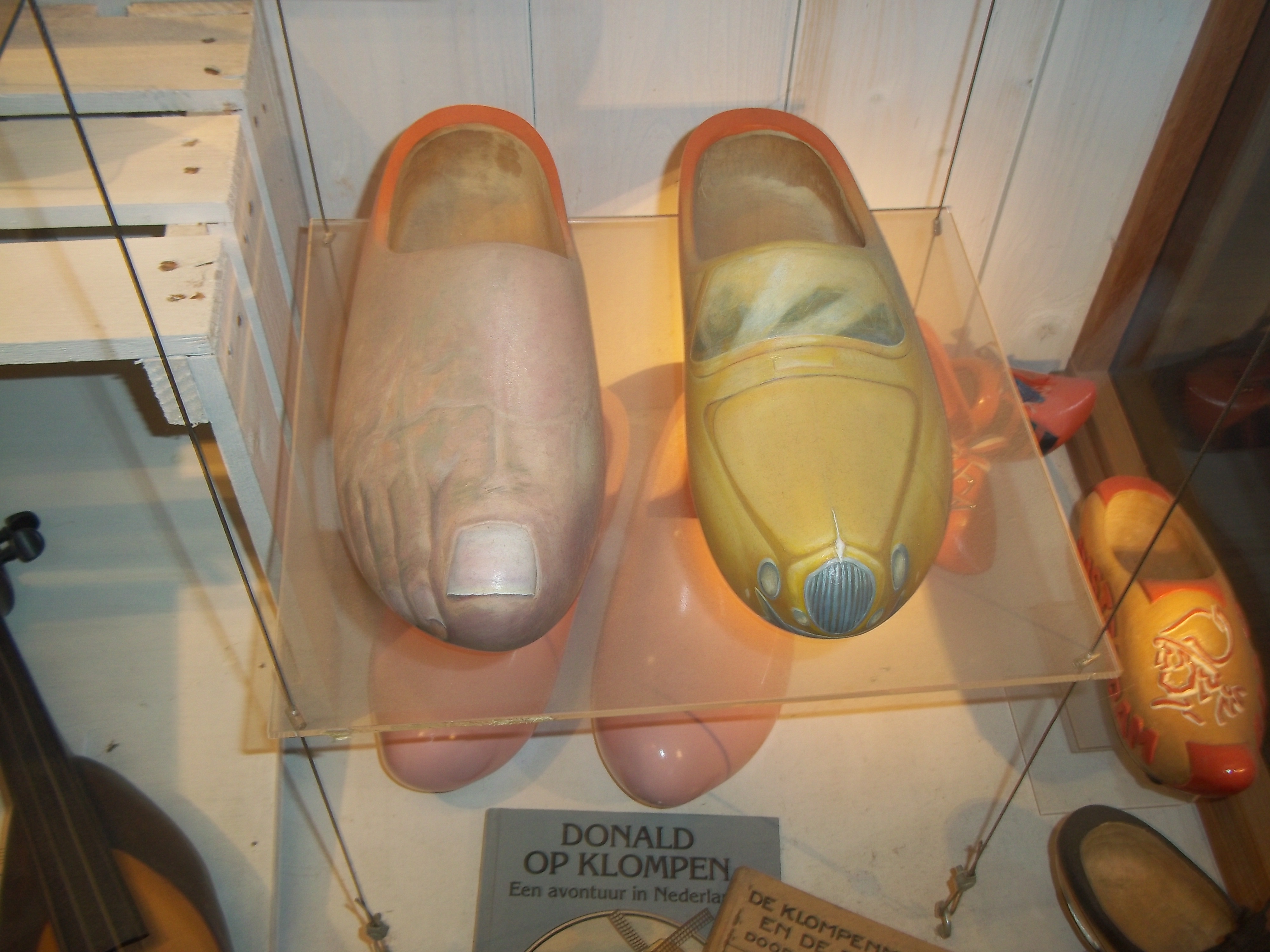 Hollandalıların geleneksel ayakkabıları