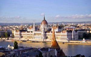 Budapeste-Parlamento-Binasi